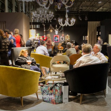 Keep on top of evolving consumer trends, inspiring experiences, and brand offers, with the show that takes you into three major sections, including two new spaces dedicated to textiles. MAISON is interior decoration. OBJET is concept and retail, while the